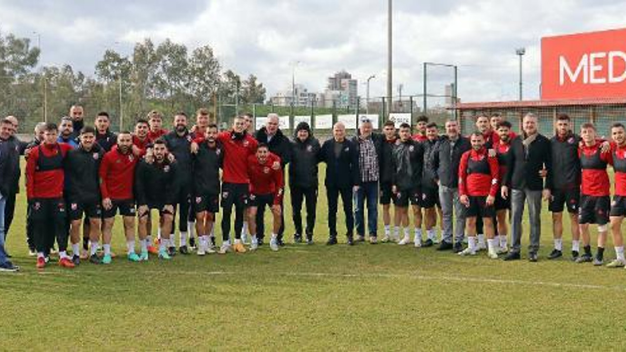 Karşıyaka'ya yönetim morali