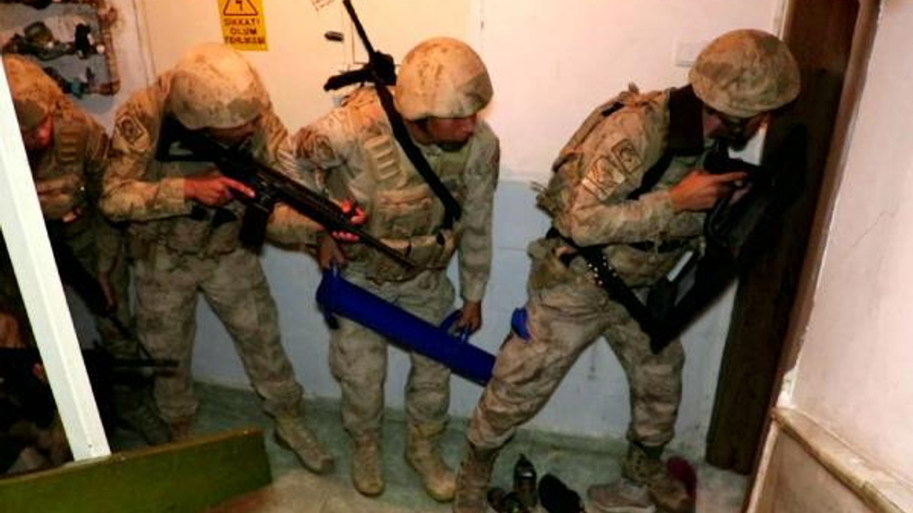 Mersin merkezli 2 ilde DEAŞ operasyonu: 2 gözaltı