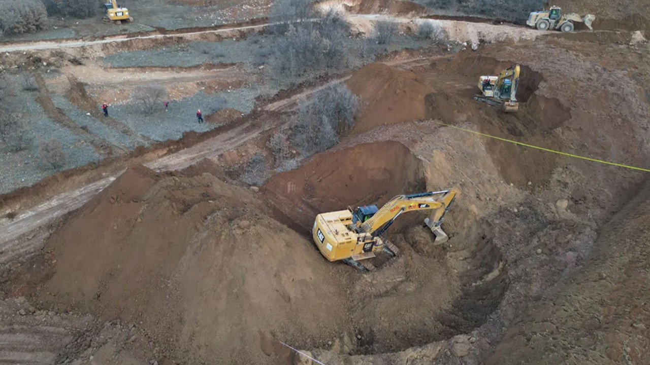 Bakanlardan Erzincan'daki maden faciasına ilişkin açıklama! "Alanda 35 milyon metreküp toprak var"