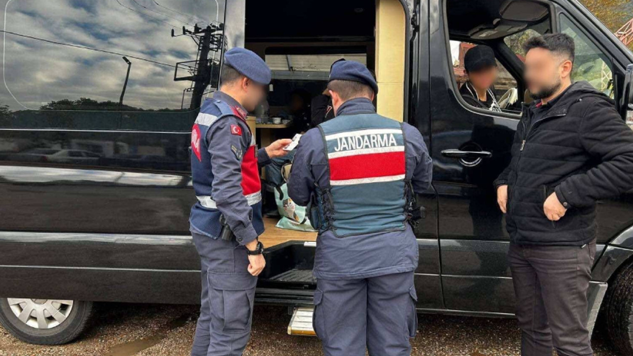 Jandarmadan çeşitli suçlardan 35 kaydı olan şüpheliyi yakalama operasyonu