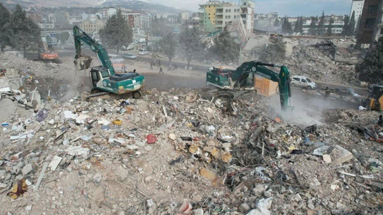 Depremde 12 kişinin öldüğü binanın inşaat mühendisi tutuklandı