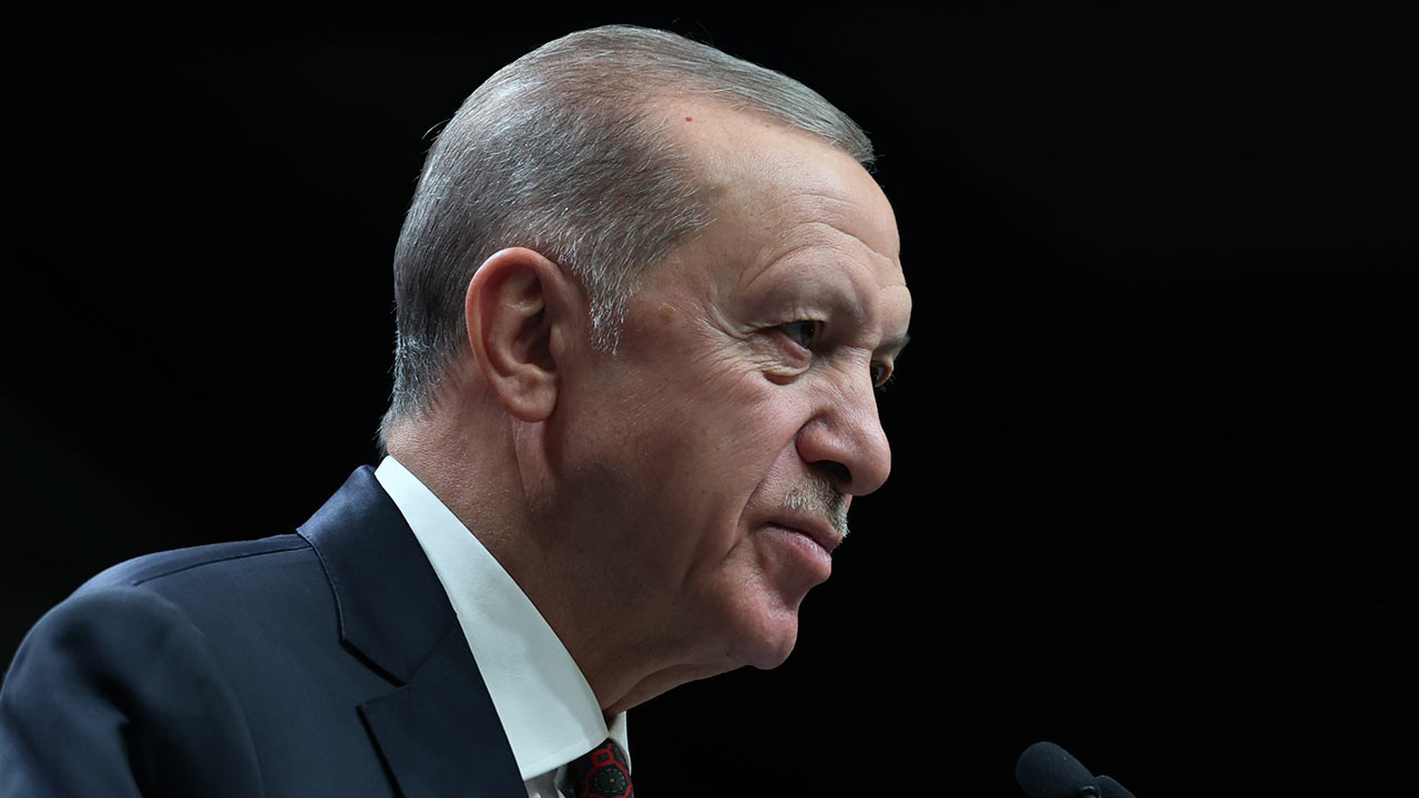 Cumhurbaşkanı saat tam 04.17'de paylaştı!