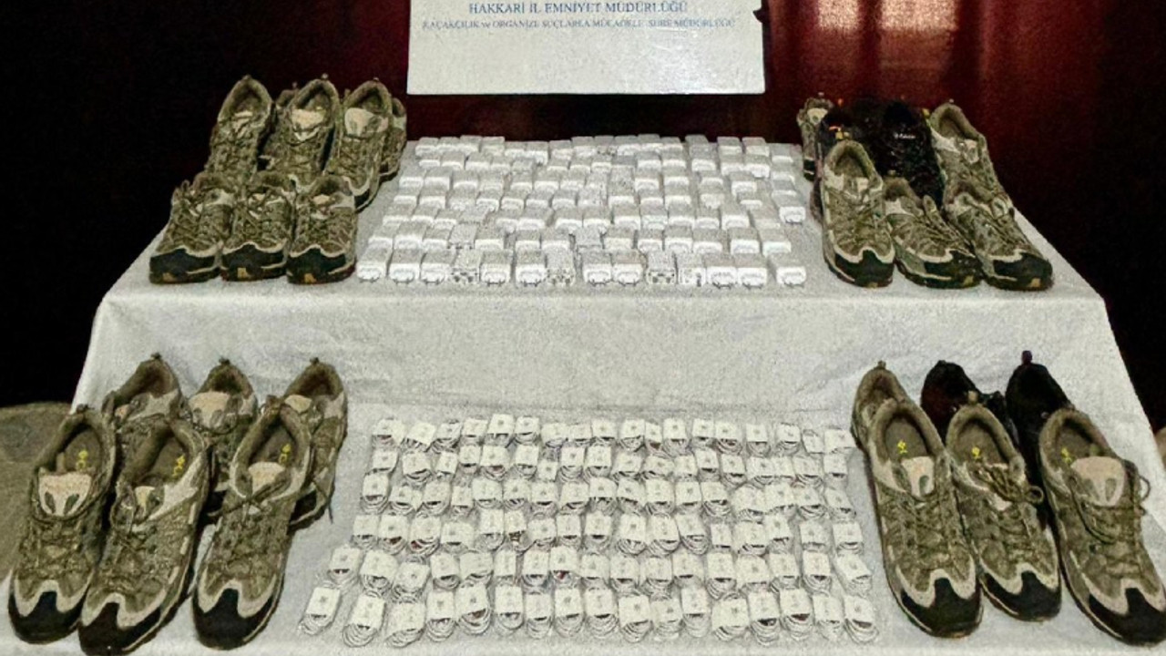 Emniyet ekiplerinden iki kaçakçılık operasyonu: Kilolarca altın ve uyuşturucu ele geçirildi