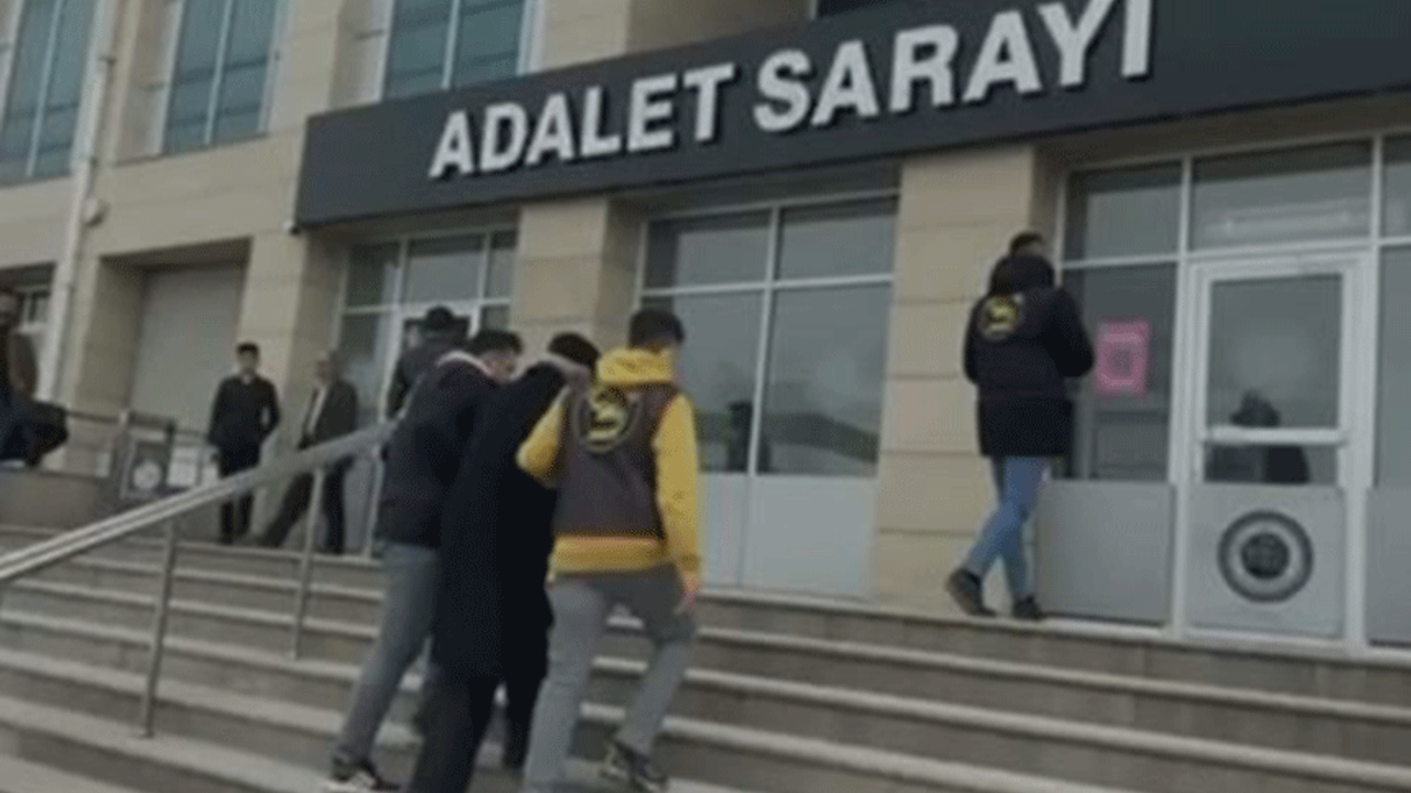 Jandarma suçluların ensesinde! Van'da birçok şüpheli kıskıvrak yakalandı