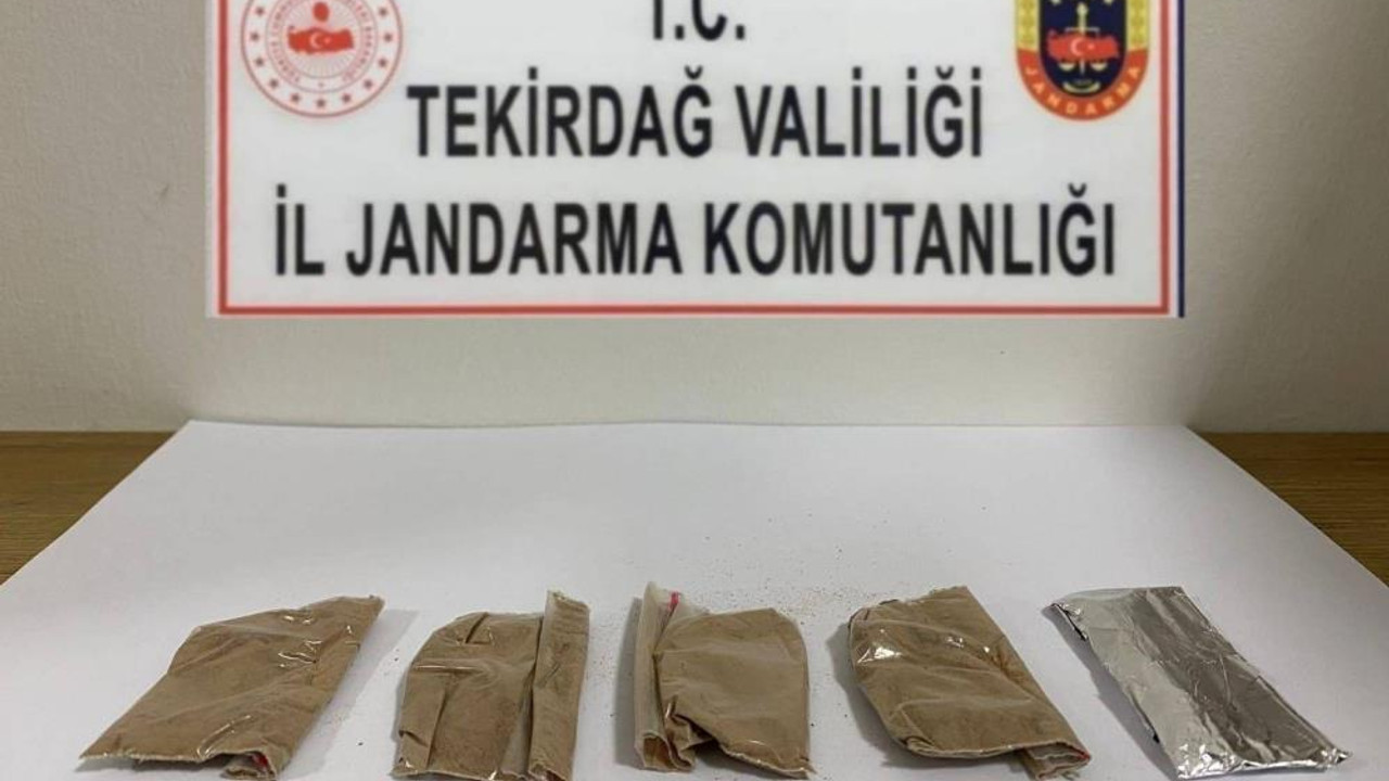 Jandarma uyuşturucu tacirlerine göz açtırmıyor!