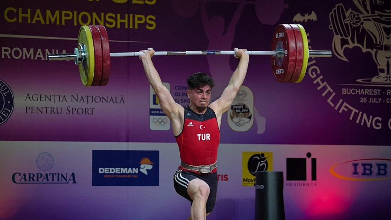 Milli halterci Kaan Kahriman'dan  Avrupa Şampiyonası'nda altın madalya