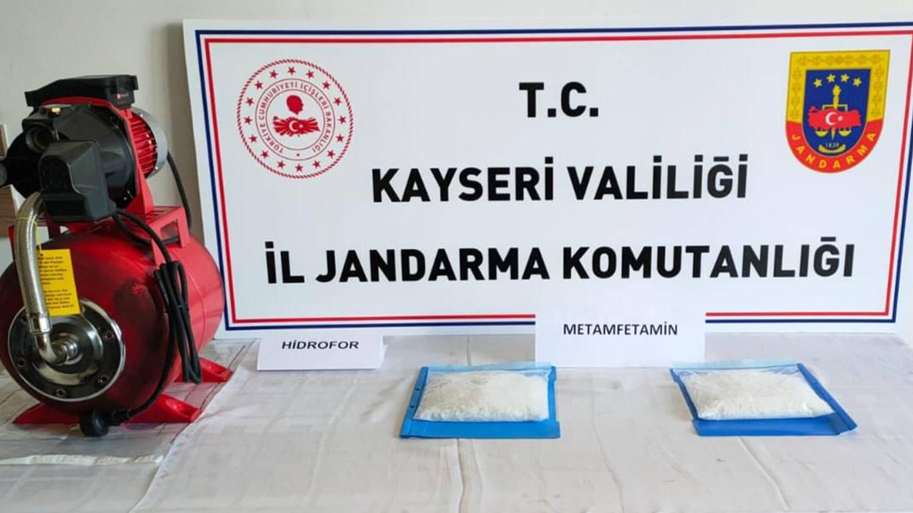 Jandarmadan şok uyuşturucu operasyonu: Sakladıkları yer pes dedirtti!