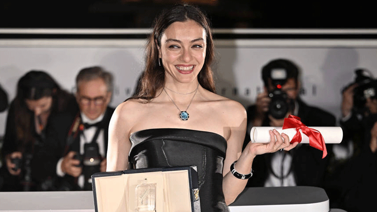 Merve Dizdar yeni aşka yelken açtı! 14 Şubat'ta aşkını ilan etti