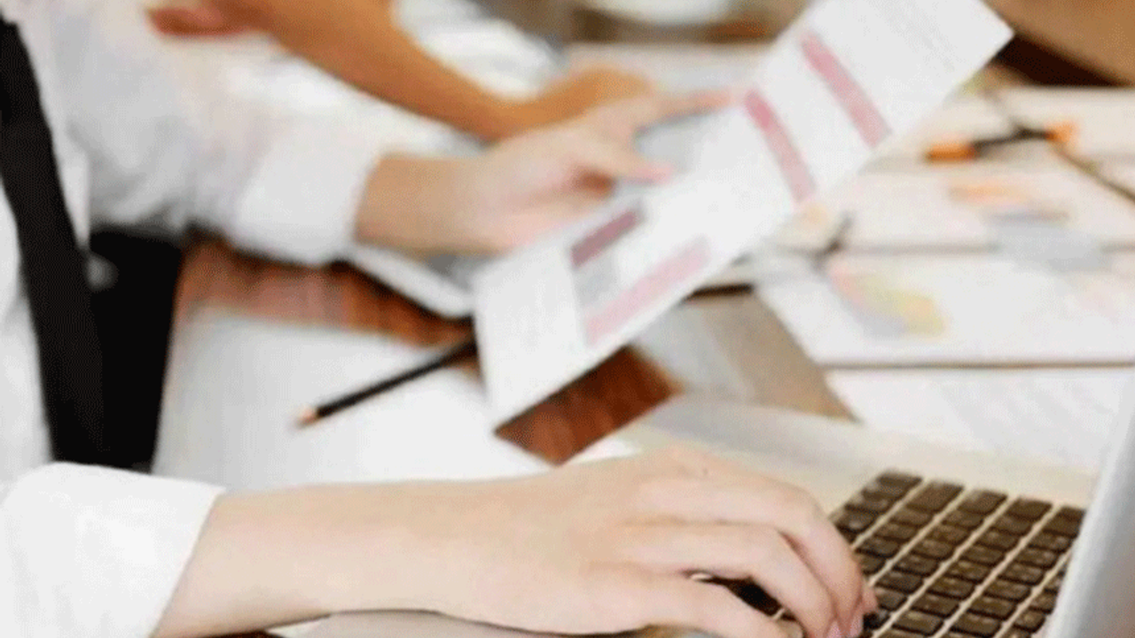 Mesai saatlerinin indirilmesi gündemdeydi! Bir ilimizde 40 saatlik çalışma uygulaması başladı