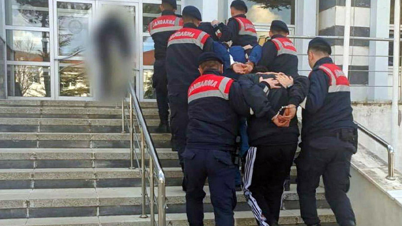 Biri cinayetten diğeri cinsel istismardan aranıyordu: Jandarmadan kaçamadılar