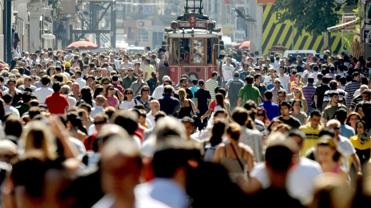 İstanbul’da resmî kaç yabancı var?