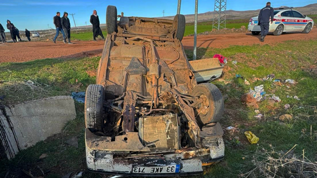 Şanlıurfa'da minibüs ile otomobil çarpıştı: 4 yaralı