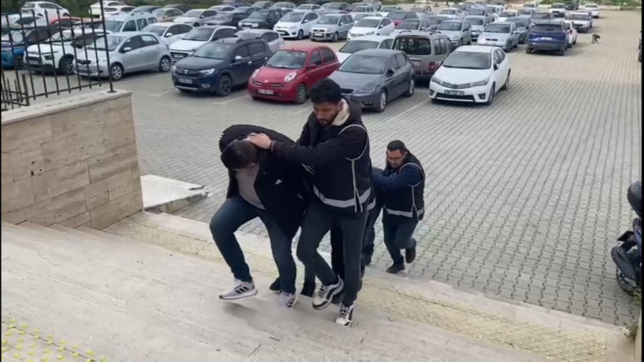 Yangından zarar gören orman arazilerini satma vaadi ile dolandırmıştı: Tutuklandı