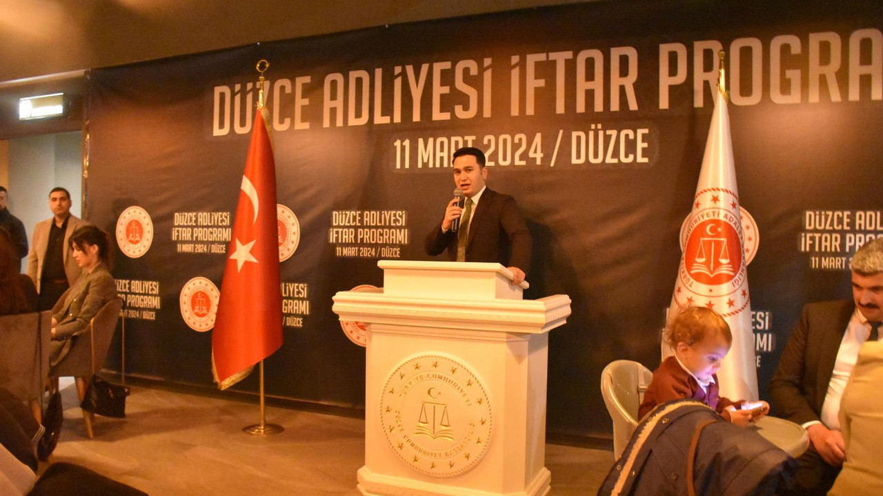 Düzce Cumhuriyet Başsavcısı Yasin Emre, Düzce Adliyesi personeliyle iftar yemeğinde buluştu