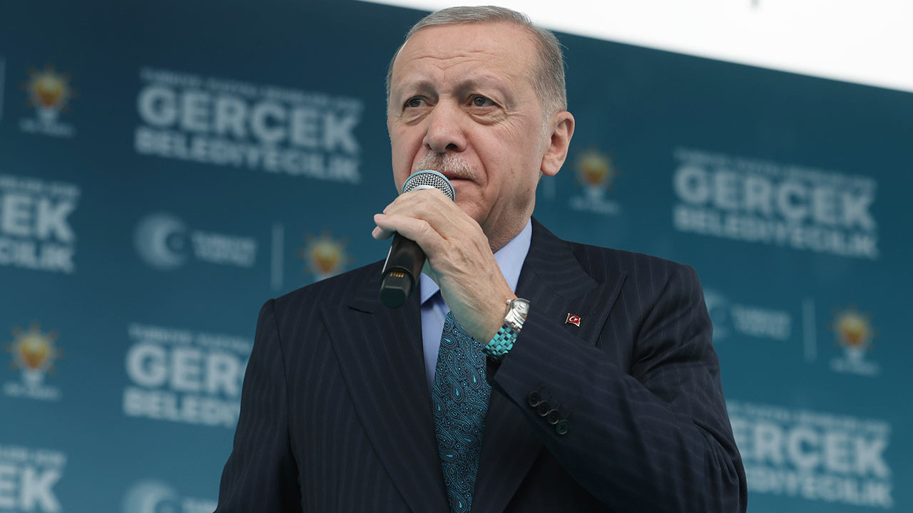 Erdoğan: Emekli maaşlarını tekrar masaya yatıracağız