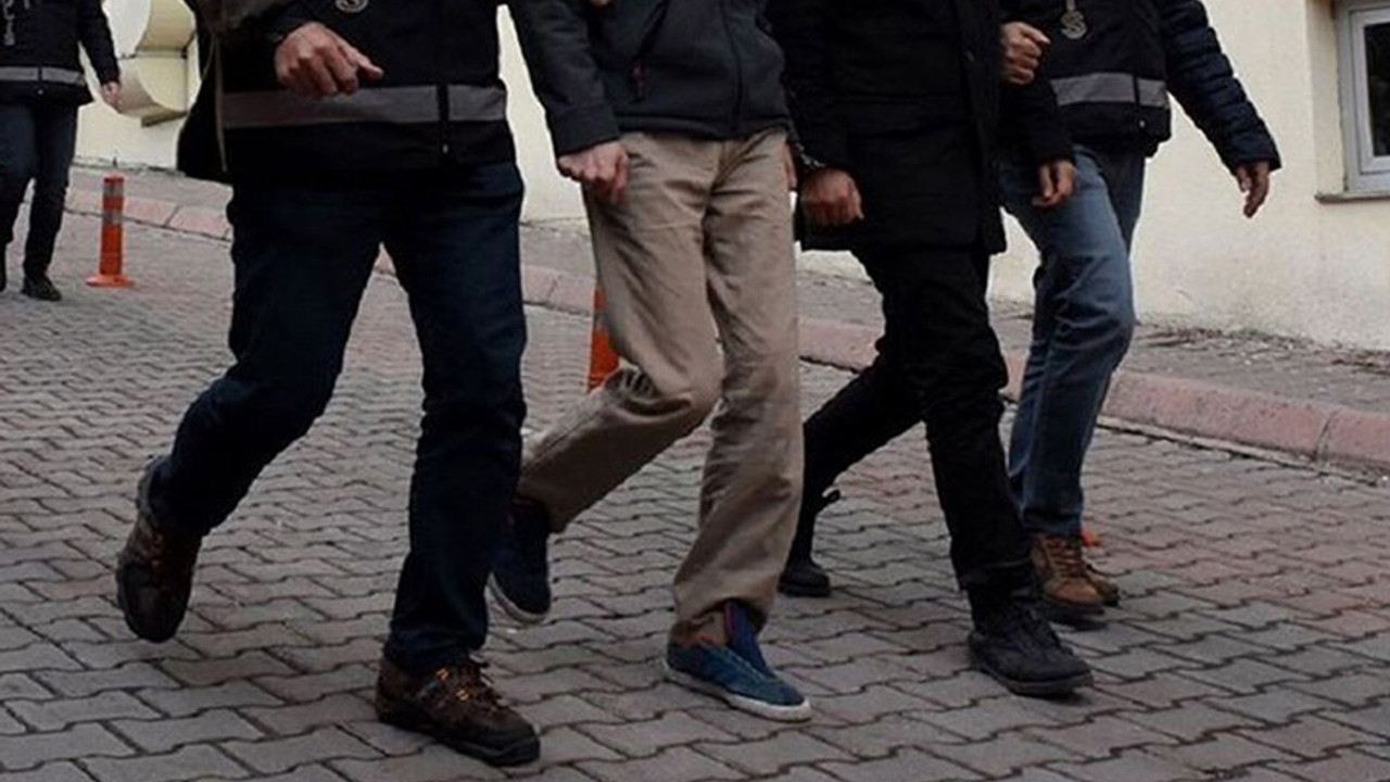 Terör örgütü FETÖ/PDY'ye yönelik 2 ilde eşzamanlı operasyon!