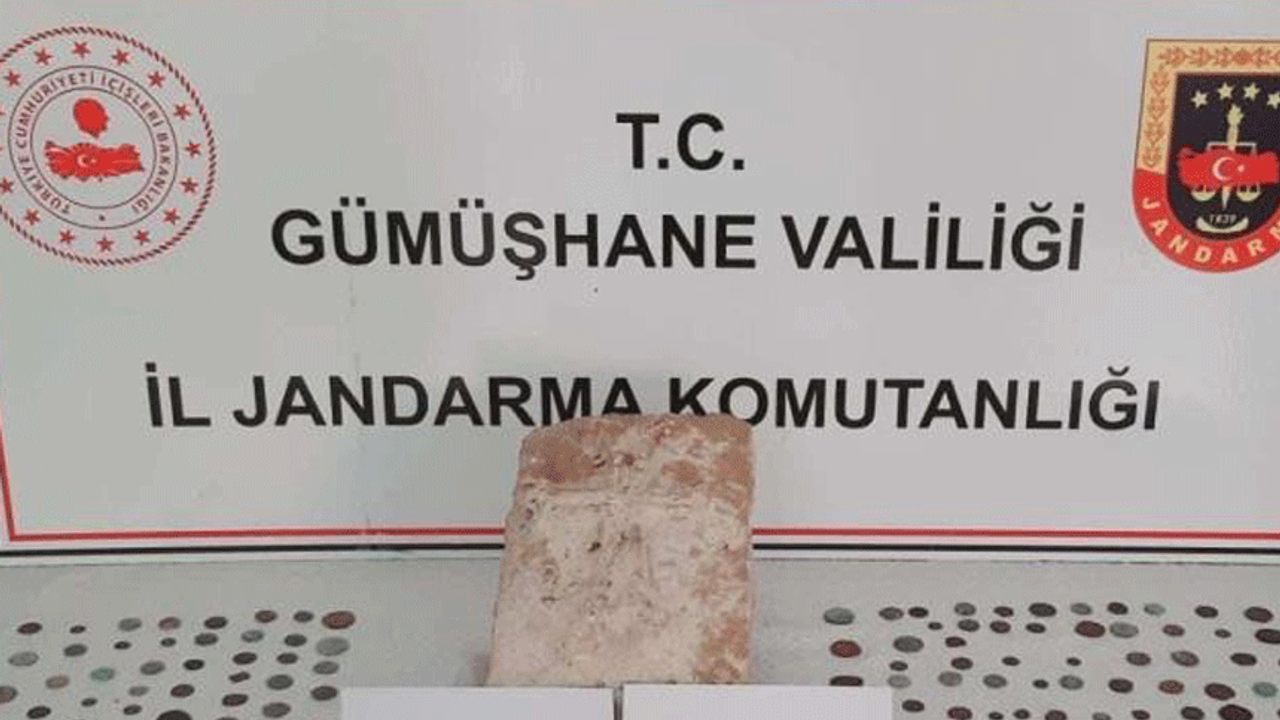 Tarihi eser kaçakçılarına jandarma darbesi: Yüzlerce sikke ele geçirildi!