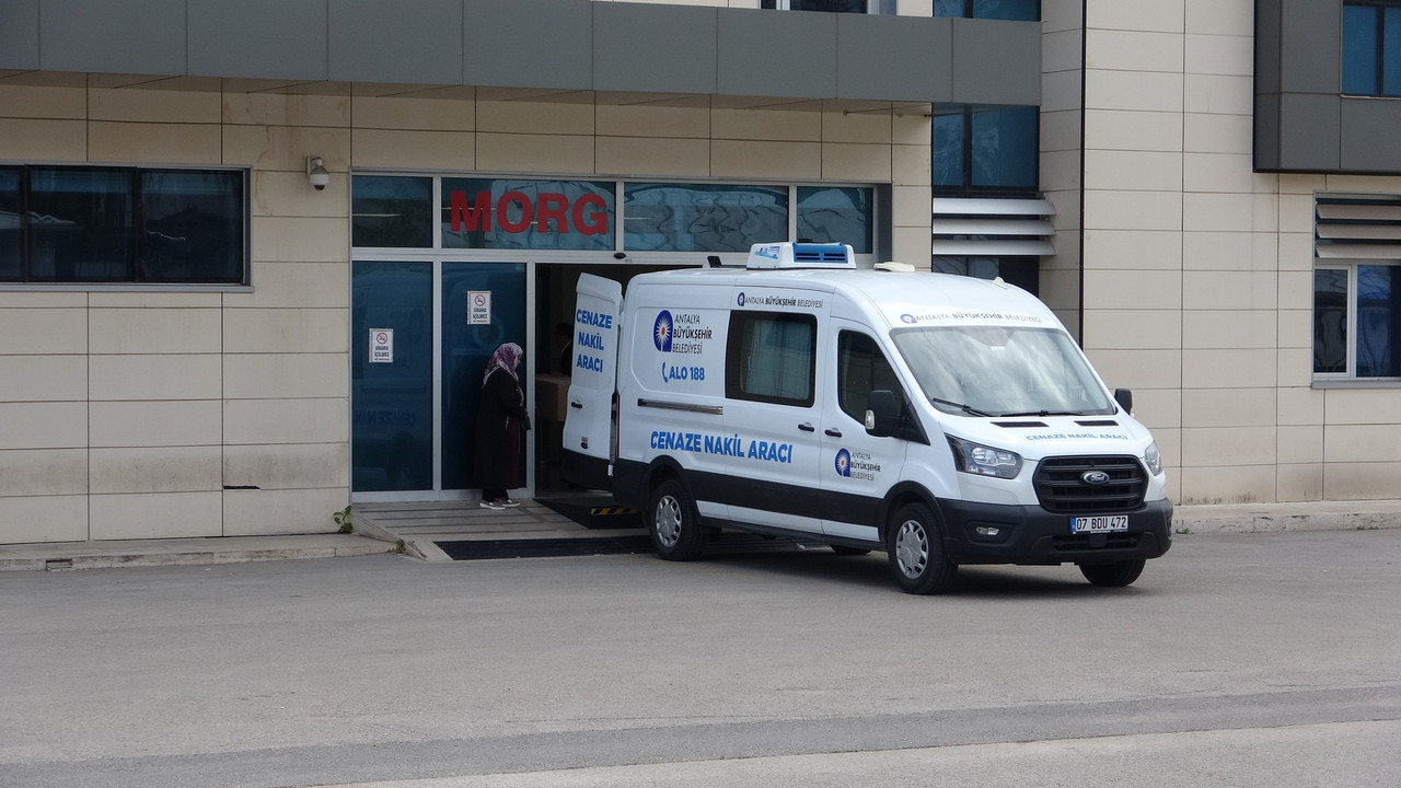 Taşınırken komşusuyla kavga etti: Tekrar gelip kurşun yağdırdı!