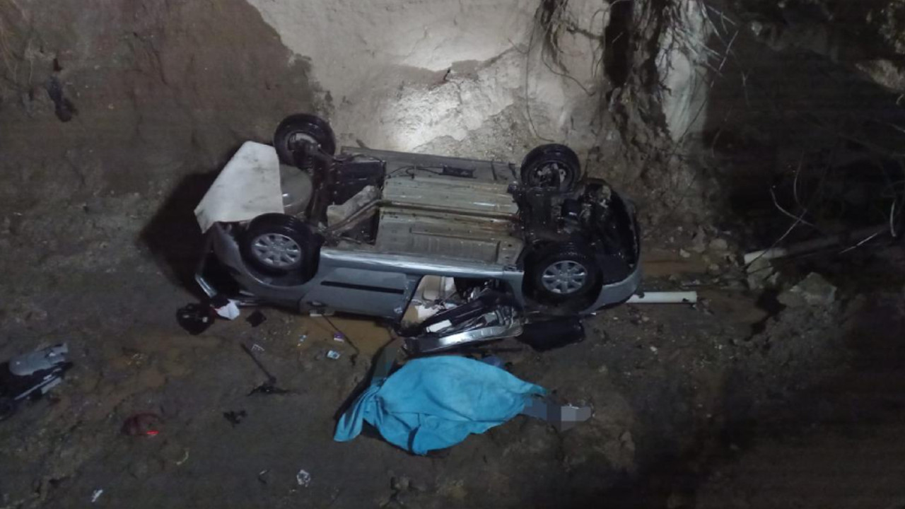 Isparta'da otomobiliyle çukura düşen uzman çavuş hayatını kaybetti