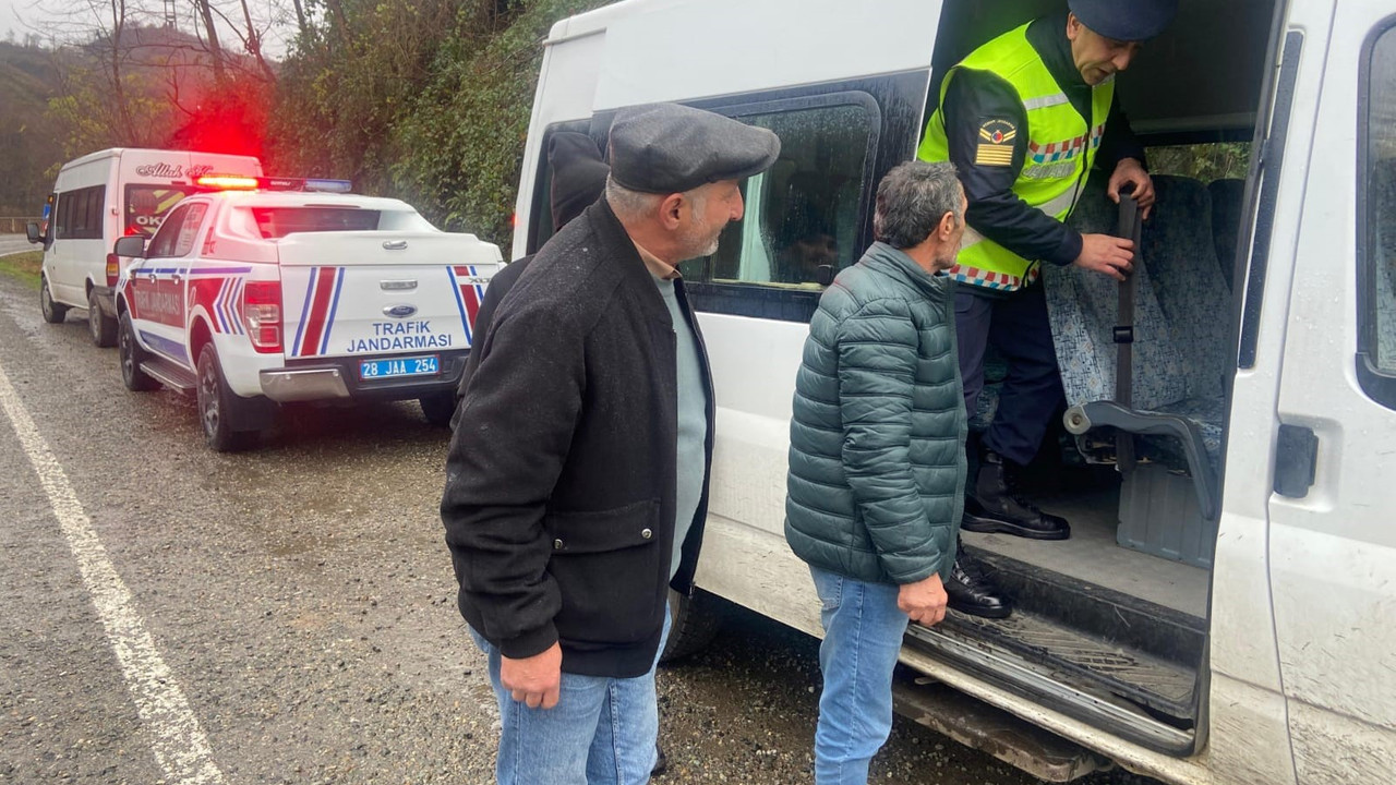 Öğrencilerin güvenliği jandarmaya emanet: Okul servislerine şok denetim