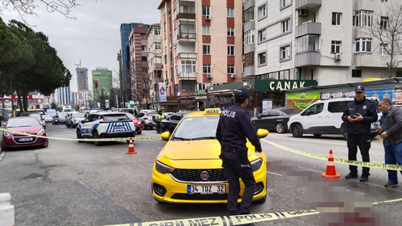 Kadıköy'de taksi şoförü bıçaklayan 3 şüpheli yakalandı!