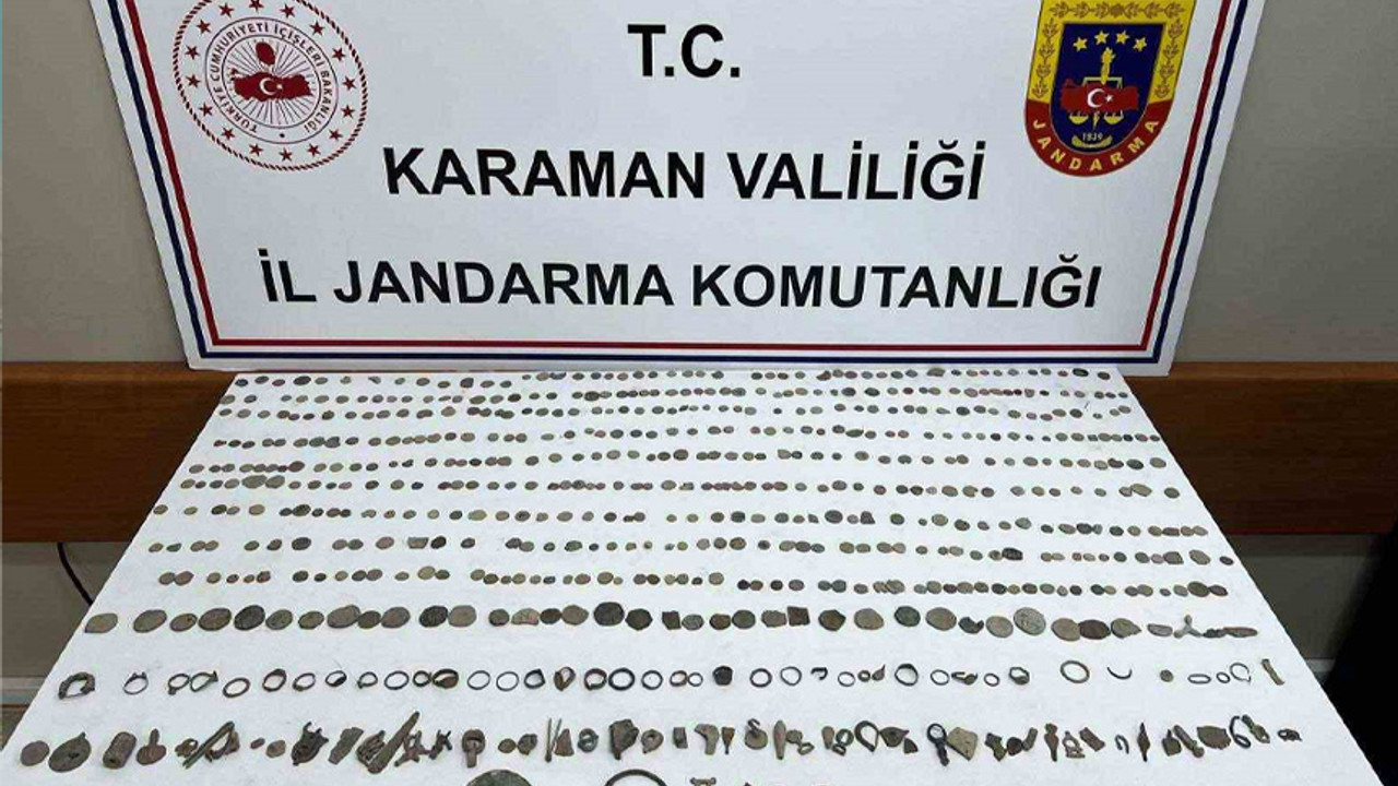 Evini müzeye çevirdi ama jandarmadan kaçamadı!