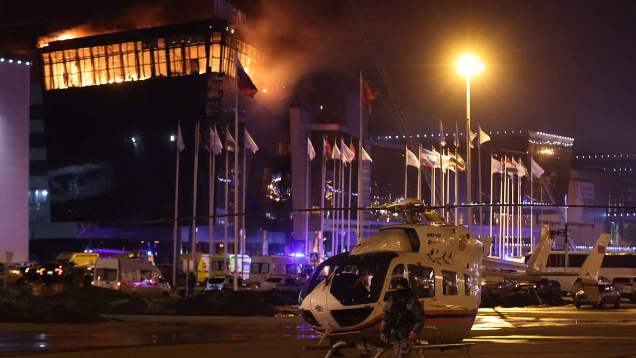 Rusya'daki saldırının kahramanı İslam Halilov’a madalya verildi
