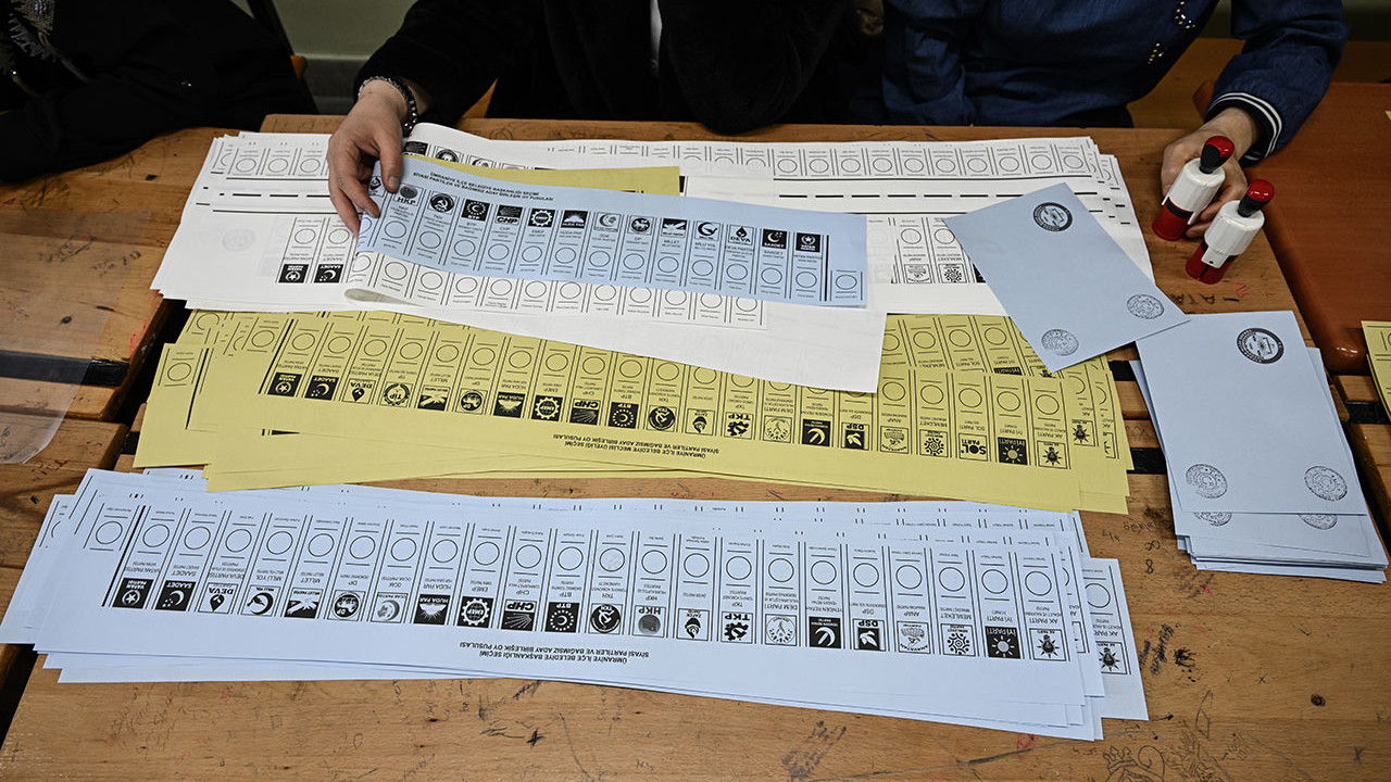 YSK, 3 ilçe ve 4 beldede seçimleri iptal etti