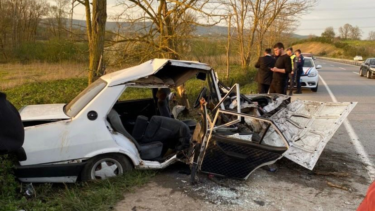 Sakarya'da iftar vakti ölümlü kaza: Anne ve oğullarından kötü haber