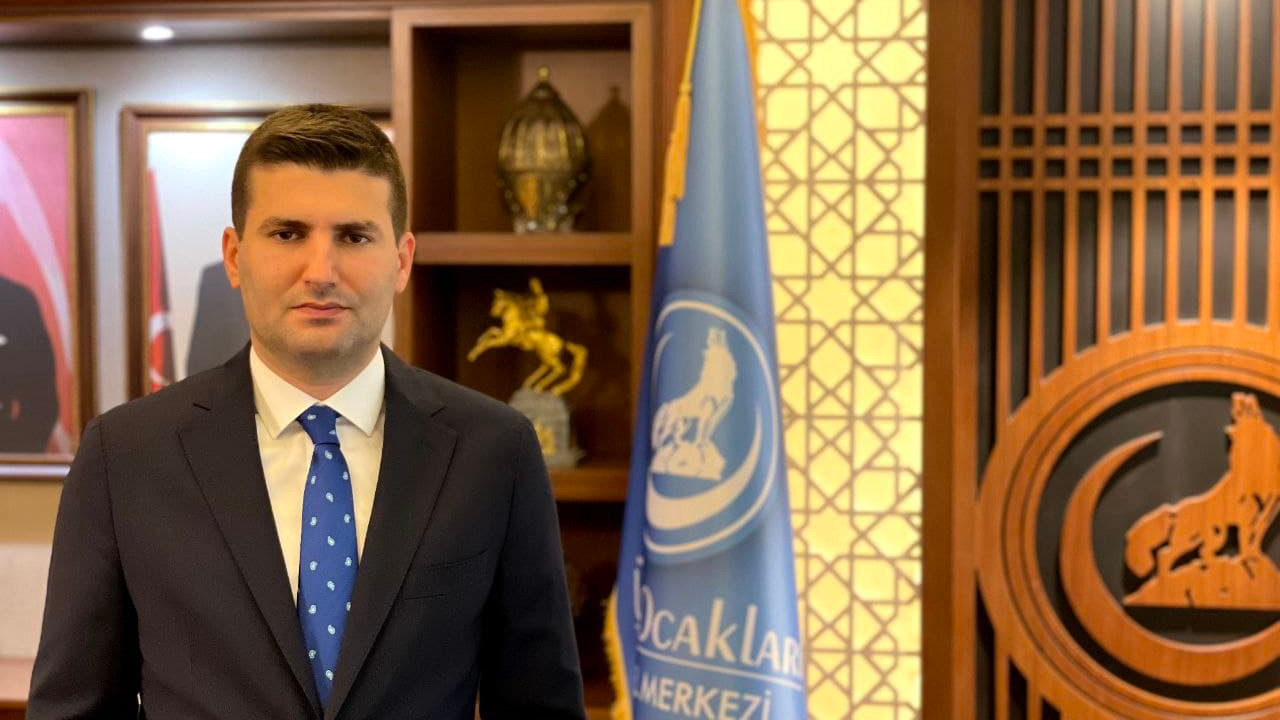 Ülkü Ocakları Genel Başkanı Yıldırım, ABB Başkan Adayı Turgut Altınok’u işaret etti!
