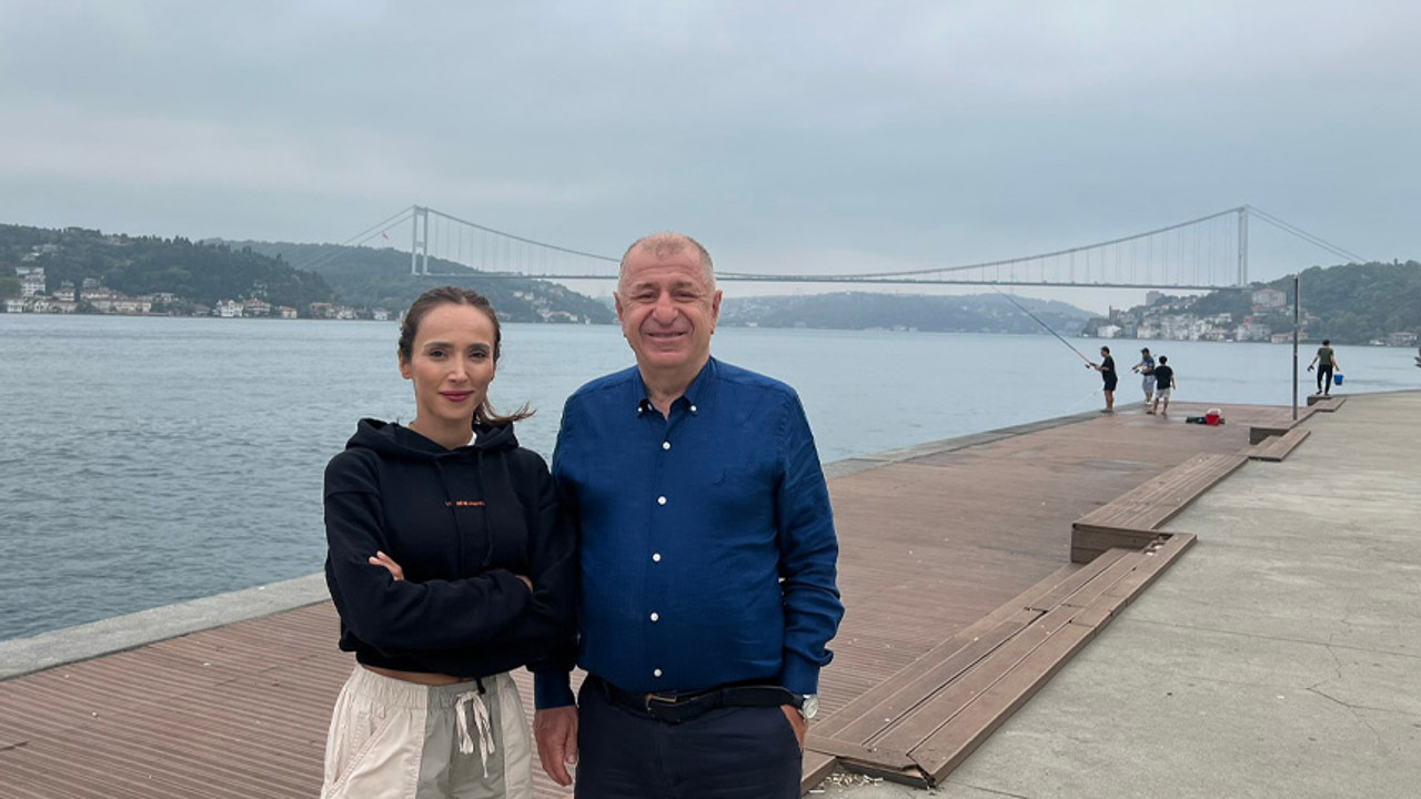 Kendisinin fotoğrafını çeken turisti dövmüştü: Ümit Özdağ, Feray Açıkgöz'ü koruması yaptı
