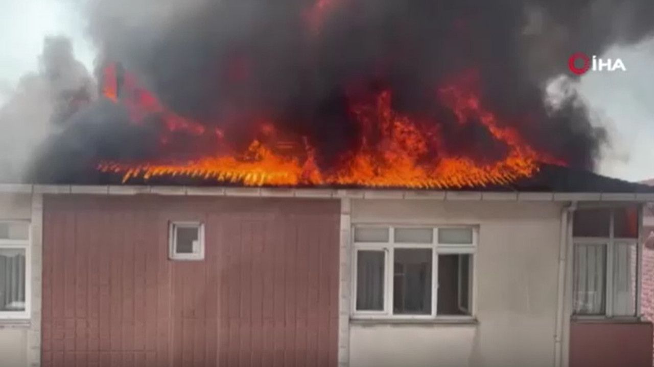 Küçükçekmece’de korkutan yangın! Alevler gökyüzüne ulaştı
