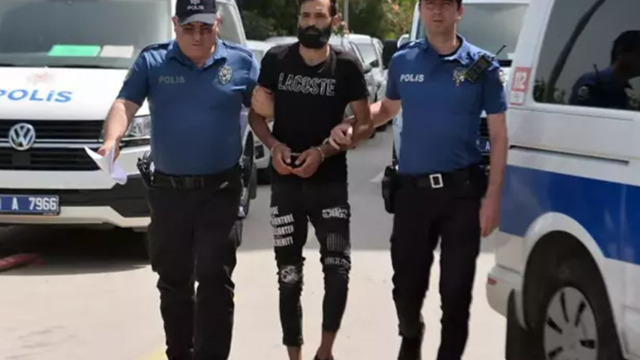 Karısını arkadaşıyla bastı! Mutfak tezgahının altında yakaladığı arkadaşını bıçakladı