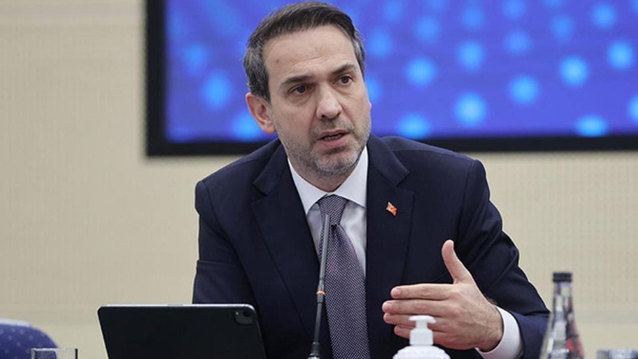 Bakan Bayraktar: LNG anlaşması için Exxon Mobil ile görüşülüyor