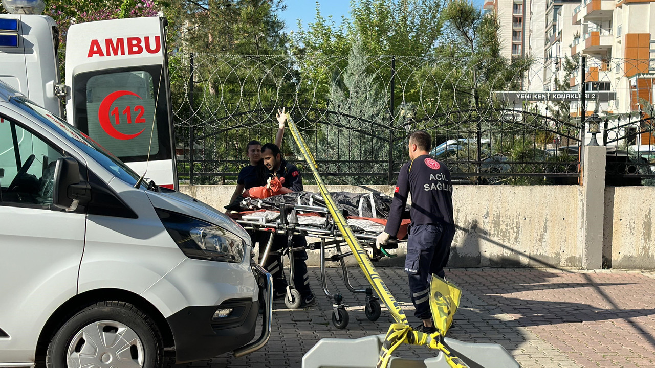 Bunalıma girdi kendini 14. kattan boşluğa bıraktı