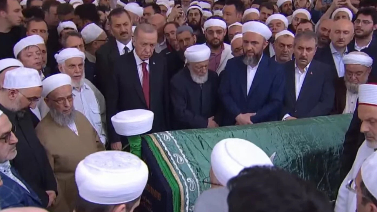 Cumhurbaşkanı Erdoğan, İsmailağa lideri Hasan Kılıç’ın cenazesine katıldı