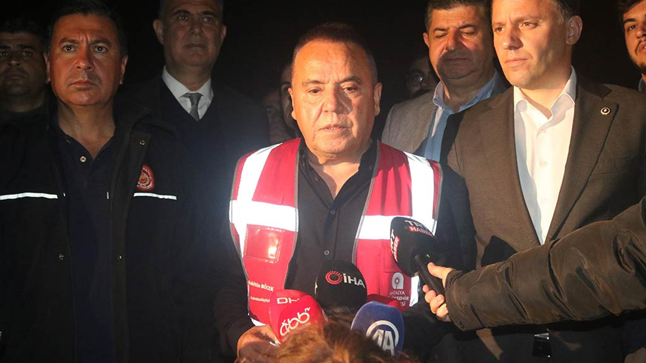 Muhittin Böcek’ten teleferik açıklaması