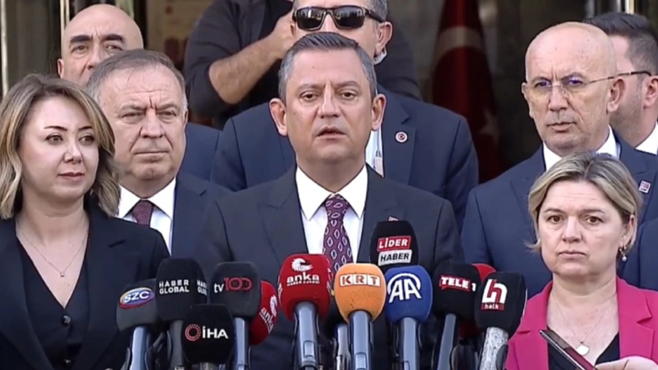 CHP Genel Başkanı Özel'den YSK'ya 'tam kanunsuzluk' başvurusu