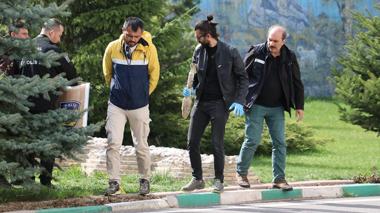 Bunu da başkasına kaptırmadık! Kazı yaparken tanksavar roketi buldu