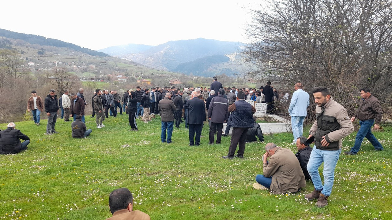 Bayram sevinci acıyla sonuçlandı! Feci kaza 3 çocuğu öksüz bıraktı