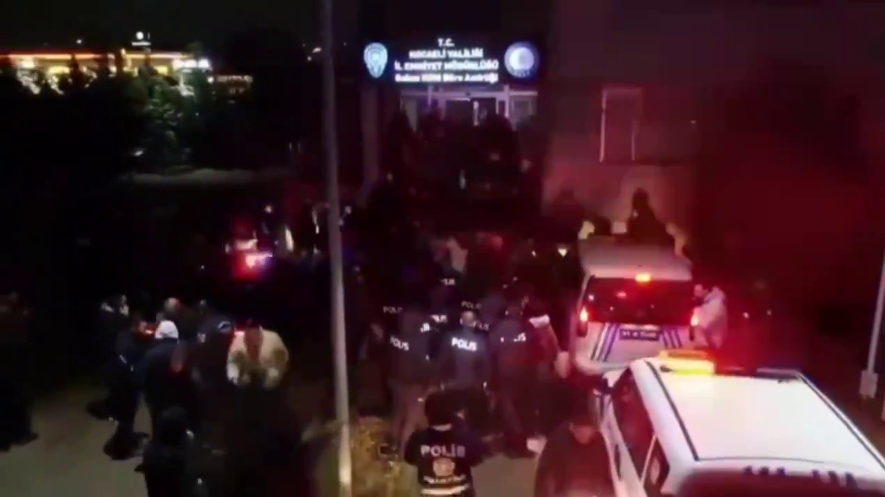 Polisten 11 ilde Sibergöz-34 operasyonu: 47 gözaltı