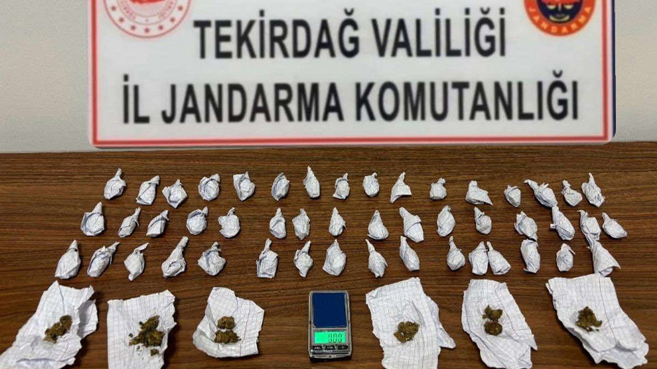Uyuşturucu satıcısı jandarmadan kaçamadı