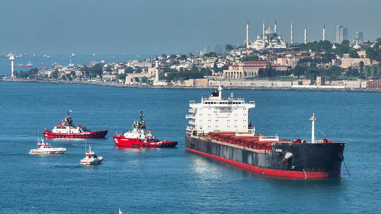 İstanbul Boğazı’nda gemi trafiği durduruldu