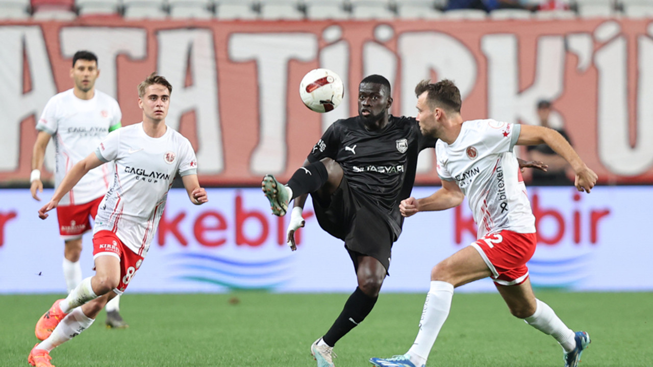 Siltaş Yapı Pendikspor, Bitexen Antalyaspor'u 2-1 mağlup etti