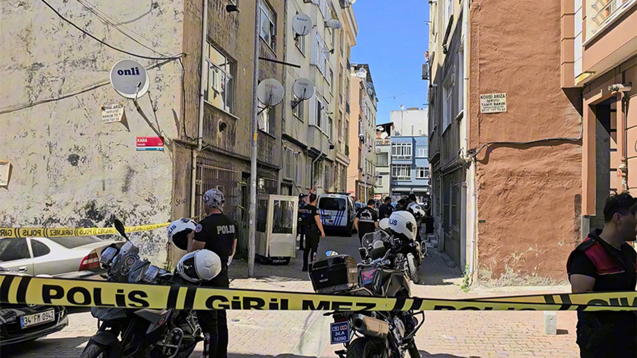 İstanbul'da baba dehşeti: Eşi ve kızını öldürdü
