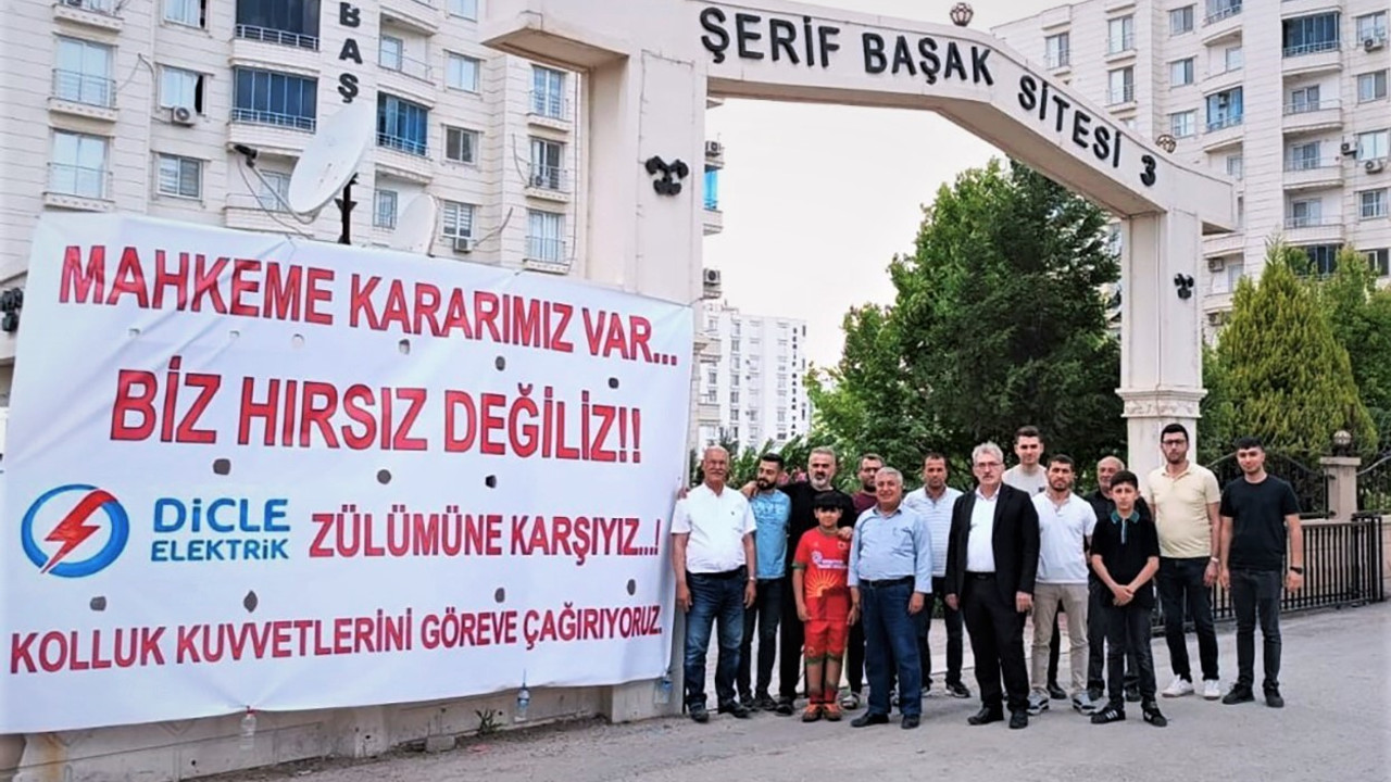"Biz hırsız değiliz" diyen sitenin kaçak elektrik hattı çıktı