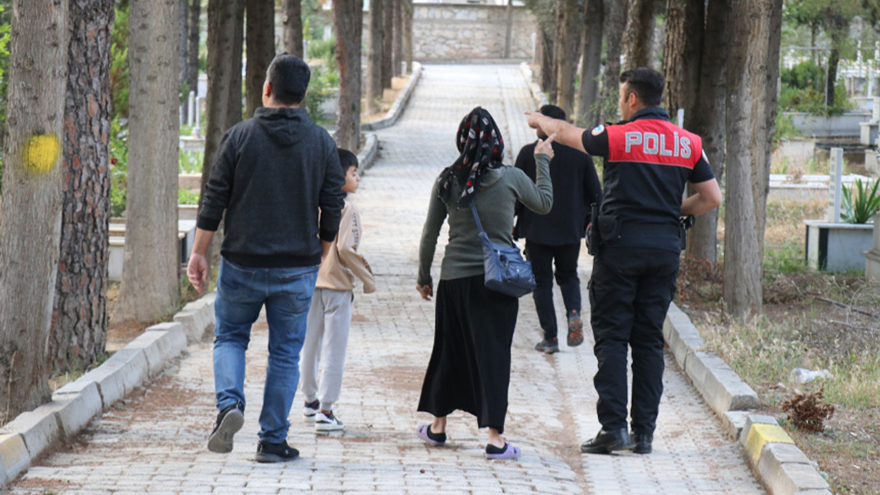 Mezarlıktaki bebek ağlama sesi duydu! Polisler harekete geçti sonuç şoke etti