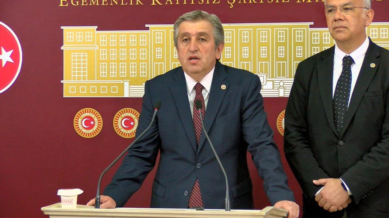 CHP'li Pala, Burdur'da klima sisteminde kullanılan kimyasalın, saf su tankına karışmış olabileceğini açıkladı