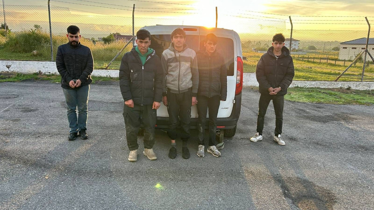 Jandarmadan film gibi operasyon: Lastikleri patlatılarak durduruldu!