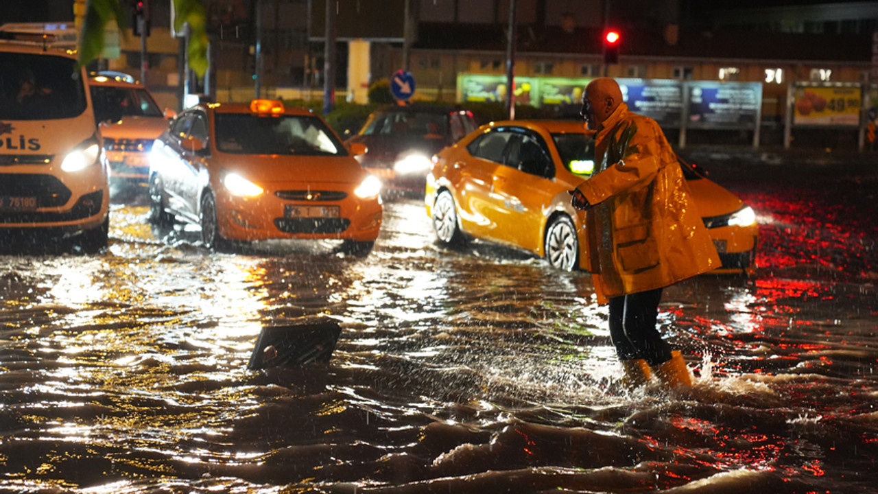 Kuvvetli yağışa dikkat! Meteorolojiden 19 il için "sarı kod" uyarısı
